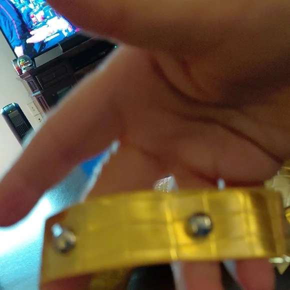 Metallic Gold Croc-Embossed Shoulder Bag with Stud and Chain Accent - Picture 4 of 6